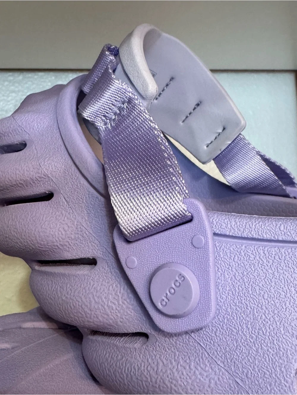 Crocs Echo Clog Lavender Purple Mens Size 12 Chunky Comfort Streetwear Shoes